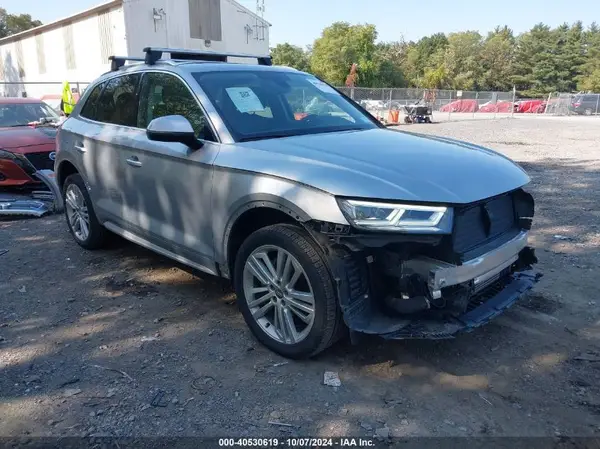 WA1BNAFY7L2058297 2020 AUDI Q5 - Image 1