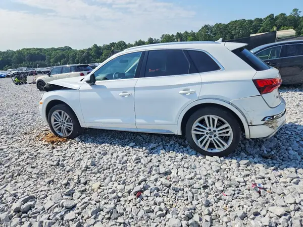 WA1BNAFY8J2003497 2018 AUDI Q5 - Image 2