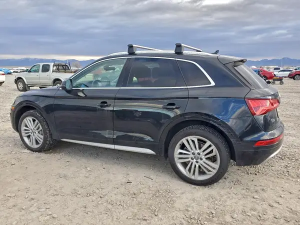 WA1BNAFY8J2004911 2018 AUDI Q5 - Image 2