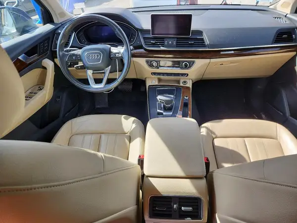 WA1BNAFY8J2009106 2018 AUDI Q5 - Image 8