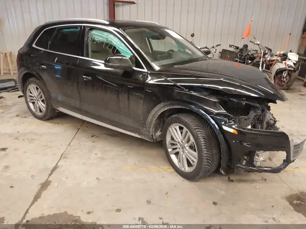 WA1BNAFY8J2009249 2018 AUDI Q5 - Image 1