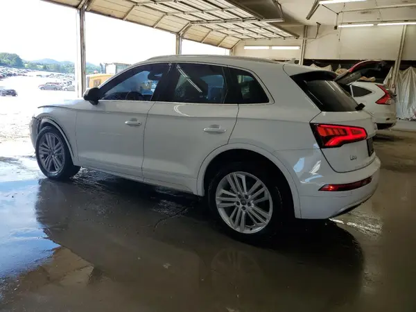 WA1BNAFY8J2033003 2018 AUDI Q5 - Image 2