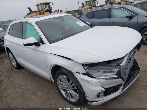 WA1BNAFY8J2041134 2018 AUDI Q5 - Image 1