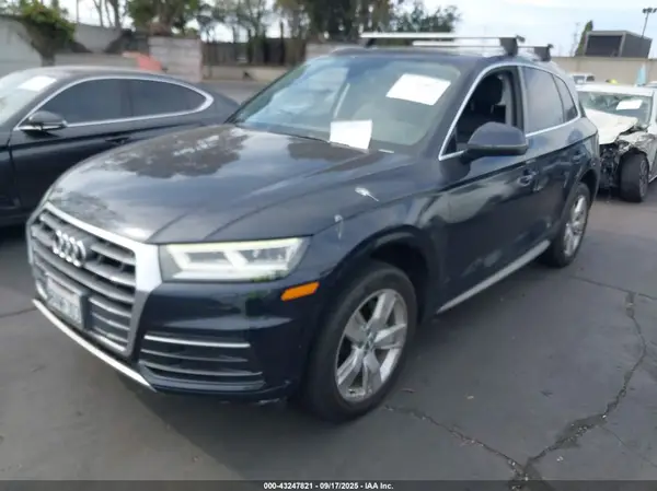 WA1BNAFY8J2042297 2018 AUDI Q5 - Image 2