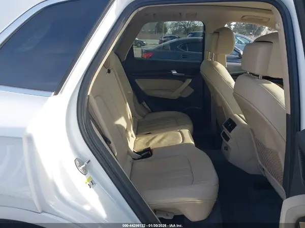 WA1BNAFY8J2042445 2018 AUDI Q5 - Image 8