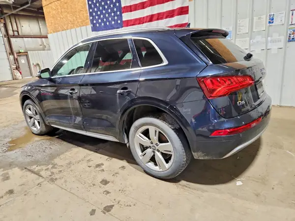 WA1BNAFY8J2044714 2018 AUDI Q5 - Image 2