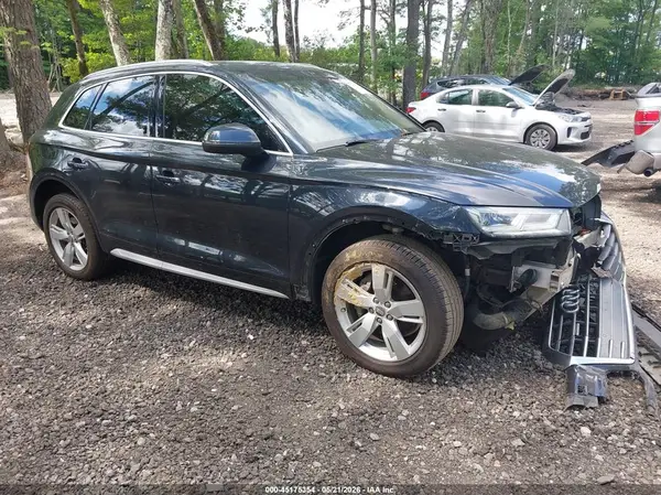 WA1BNAFY8J2045541 2018 AUDI Q5 - Image 1
