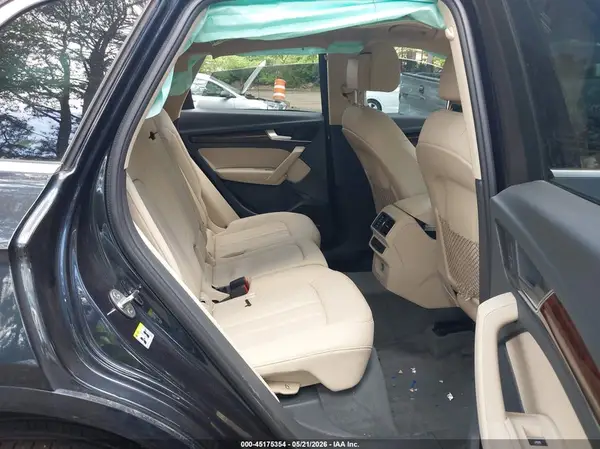 WA1BNAFY8J2045541 2018 AUDI Q5 - Image 8