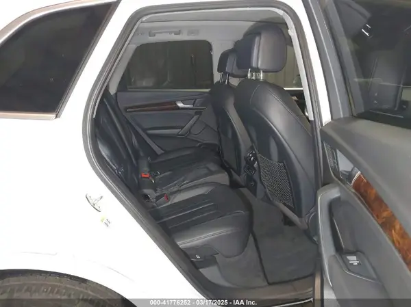 WA1BNAFY8J2053400 2018 AUDI Q5 - Image 8