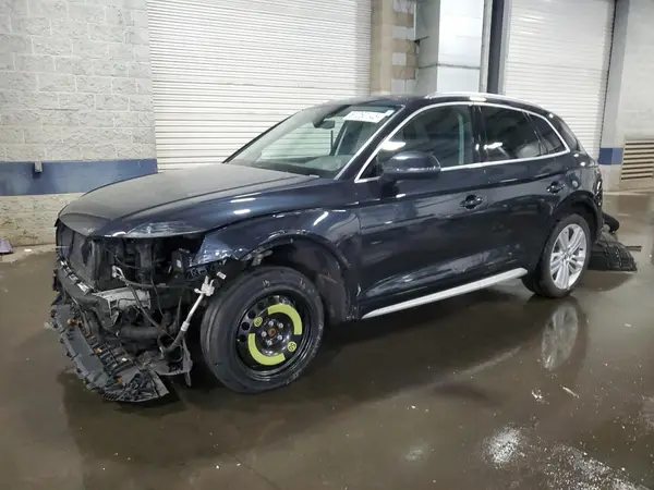 WA1BNAFY8J2058421 2018 AUDI Q5 - Image 1
