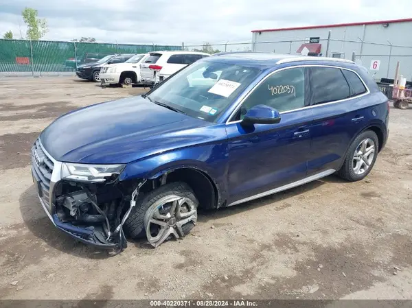 WA1BNAFY8J2066597 2018 AUDI Q5 - Image 2