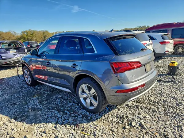 WA1BNAFY8J2071797 2018 AUDI Q5 - Image 2