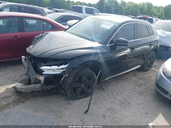 WA1BNAFY8J2076031 2018 AUDI Q5 - Image 2