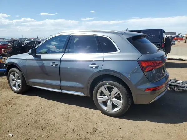WA1BNAFY8J2082475 2018 AUDI Q5 - Image 2