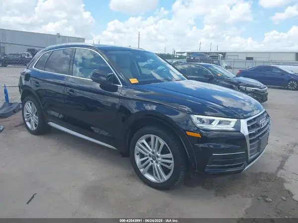 WA1BNAFY8J2090253 2018 AUDI Q5 - Image 1