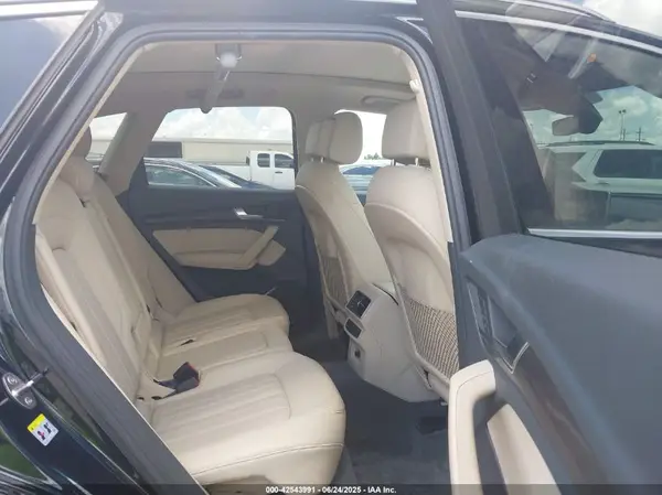 WA1BNAFY8J2090253 2018 AUDI Q5 - Image 8