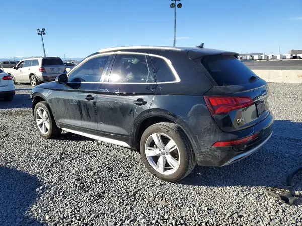 WA1BNAFY8J2093685 2018 AUDI Q5 - Image 2