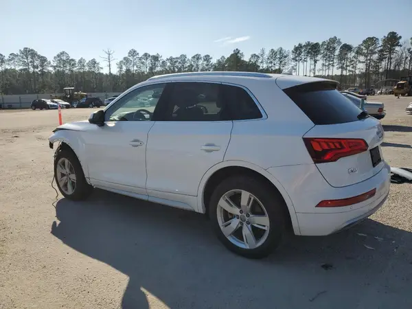 WA1BNAFY8J2093802 2018 AUDI Q5 - Image 2