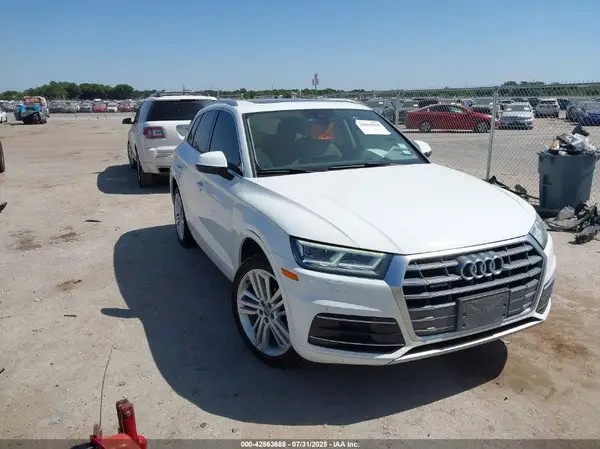 WA1BNAFY8J2107147 2018 AUDI Q5 - Image 1