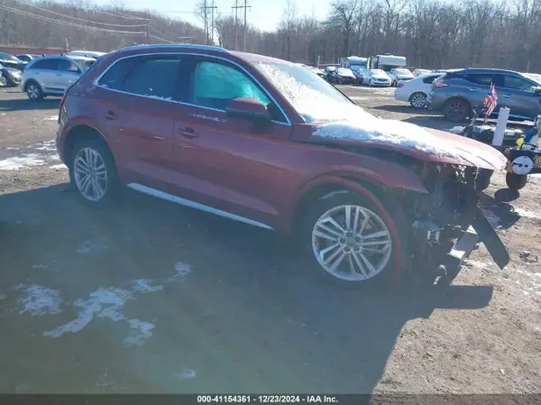 WA1BNAFY8J2120240 2018 AUDI Q5 - Image 1