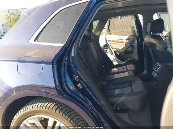 WA1BNAFY8J2120366 2018 AUDI Q5 - Image 8