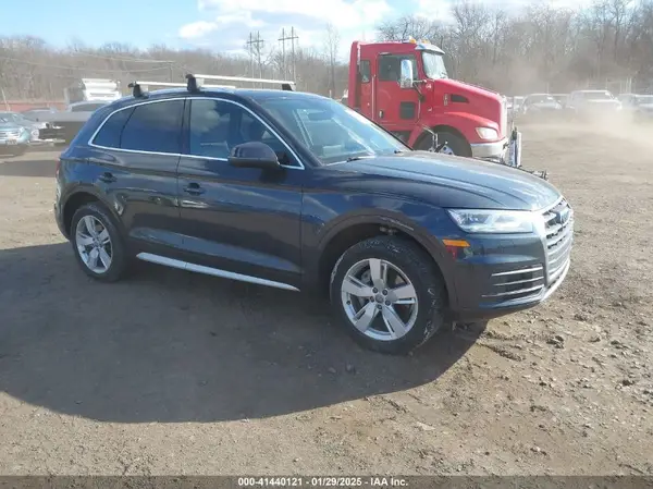 WA1BNAFY8J2129519 2018 AUDI Q5 - Image 1
