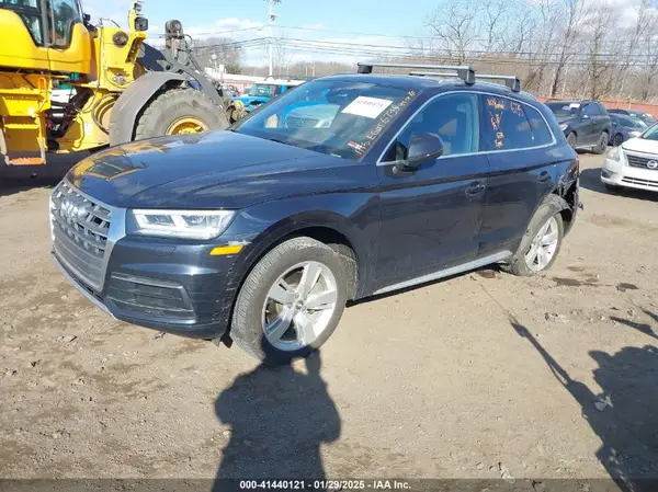 WA1BNAFY8J2129519 2018 AUDI Q5 - Image 2