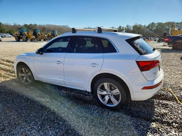 WA1BNAFY8J2139953 2018 AUDI Q5 - Image 2