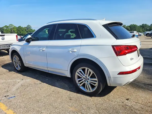 WA1BNAFY8J2145171 2018 AUDI Q5 - Image 2