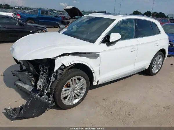 WA1BNAFY8J2174346 2018 AUDI Q5 - Image 2