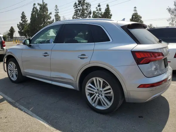 WA1BNAFY8J2200878 2018 AUDI Q5 - Image 2