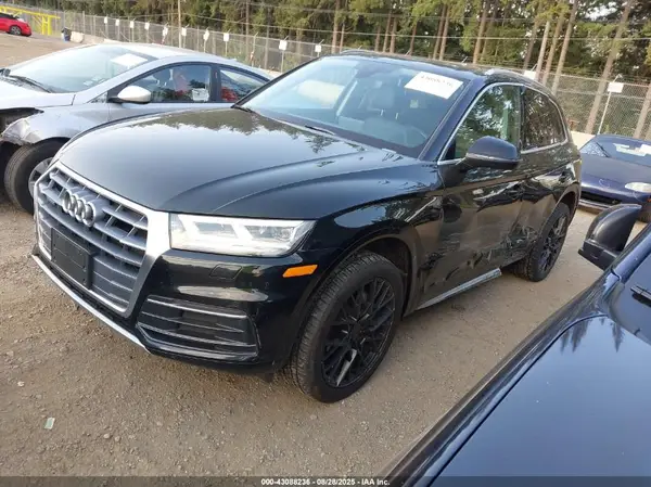 WA1BNAFY8J2200962 2018 AUDI Q5 - Image 2