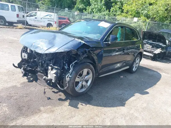 WA1BNAFY8J2203103 2018 AUDI Q5 - Image 2