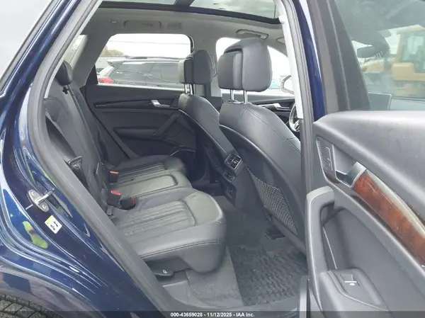 WA1BNAFY8J2203232 2018 AUDI Q5 - Image 8