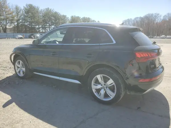 WA1BNAFY8J2209628 2018 AUDI Q5 - Image 2