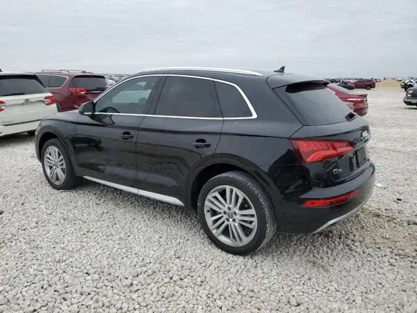 WA1BNAFY8J2210973 2018 AUDI Q5 - Image 2