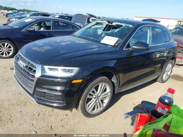 WA1BNAFY8J2217406 2018 AUDI Q5 - Image 2