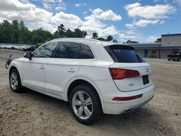 WA1BNAFY8J2222069 2018 AUDI Q5 - Image 2