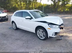 WA1BNAFY8J2231807 2018 AUDI Q5