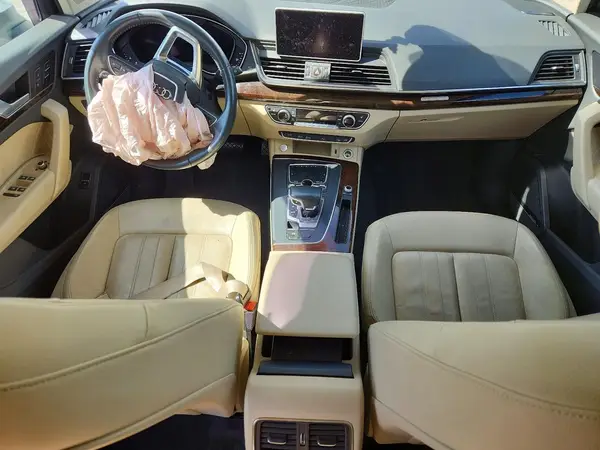 WA1BNAFY8J2238160 2018 AUDI Q5 - Image 8