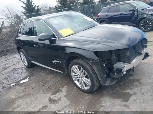 WA1BNAFY8J2247585 2018 AUDI Q5 - Image 1