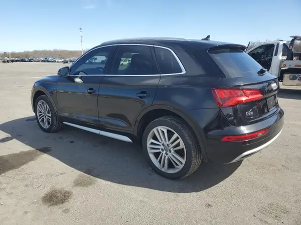 WA1BNAFY8J2247778 2018 AUDI Q5 - Image 2