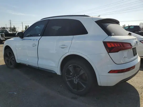 WA1BNAFY8K2016199 2019 AUDI Q5 - Image 2