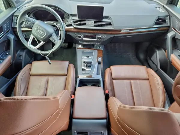 WA1BNAFY8K2022083 2019 AUDI Q5 - Image 8