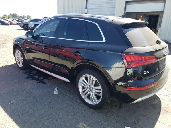 WA1BNAFY8K2027218 2019 AUDI Q5 - Image 2