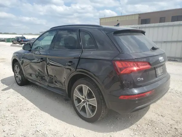 WA1BNAFY8K2038400 2019 AUDI Q5 - Image 2