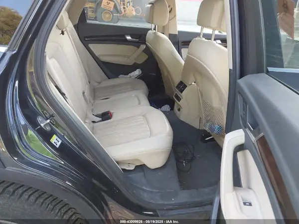 WA1BNAFY8K2046075 2019 AUDI Q5 - Image 8