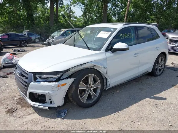 WA1BNAFY8K2054208 2019 AUDI Q5 - Image 2