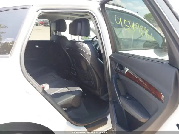 WA1BNAFY8K2054208 2019 AUDI Q5 - Image 8
