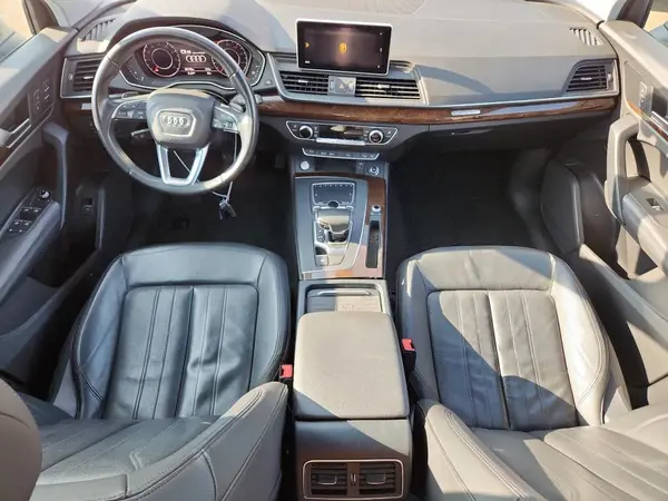 WA1BNAFY8K2056086 2019 AUDI Q5 - Image 8